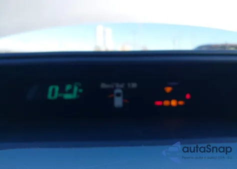 2012 Toyota Prius C Three z USA, uszkodzony, nr VIN JTDKDTB33C1017332